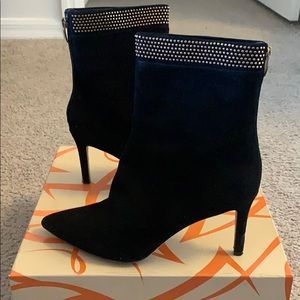 Via Spiga Concordia Pointy Toe Bootie 10M